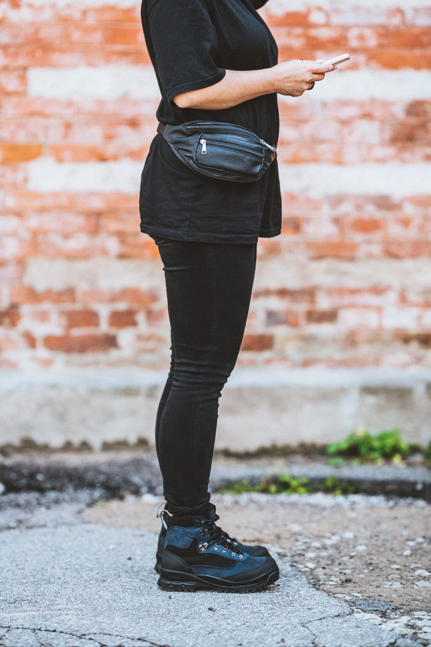 Papillon Black Waist Backpack for Hands-Free Convenience and Urban Style