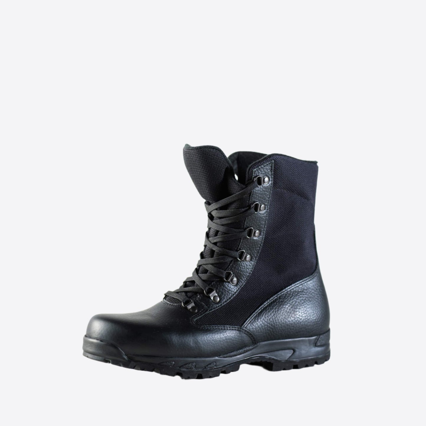 Samelin desert hiking boots black with durable materials and supportive ankle design for outdoor adventures
