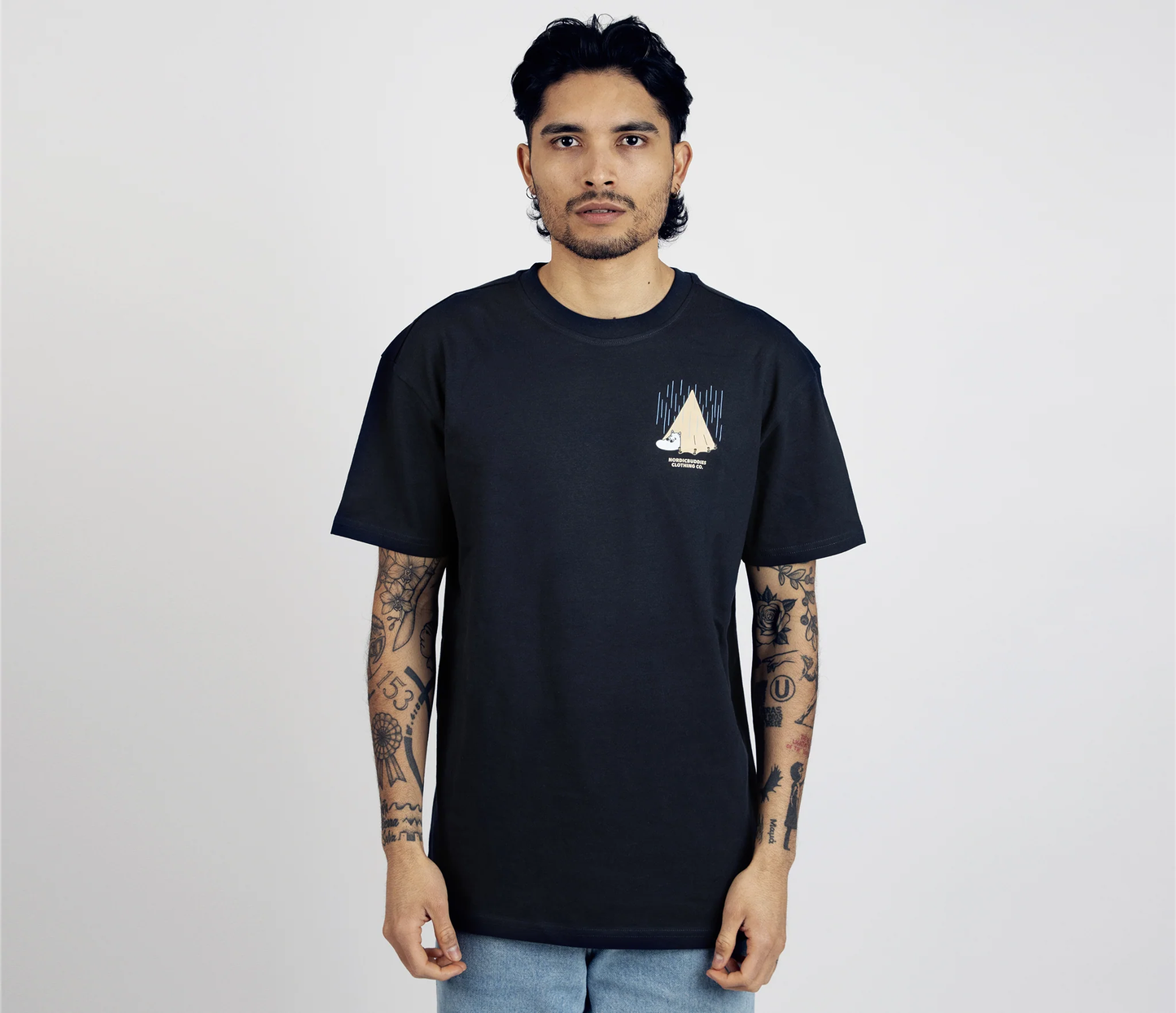 Men's adventure t-shirt dark blue with unique graphic design for casual wear