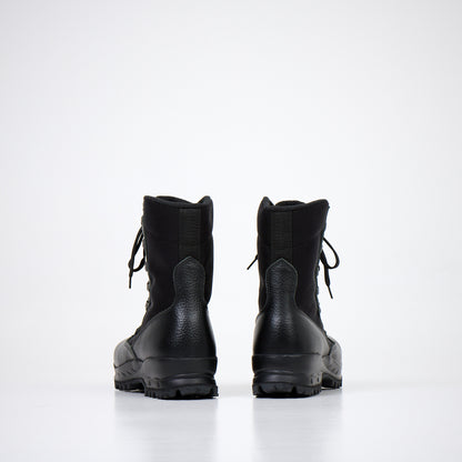 Samelin black vibram sole boots with durable design and lacing for outdoor activities