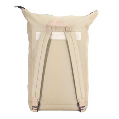 Beige hiking backpack 25L with adjustable straps ideal for daily use and outdoor adventures