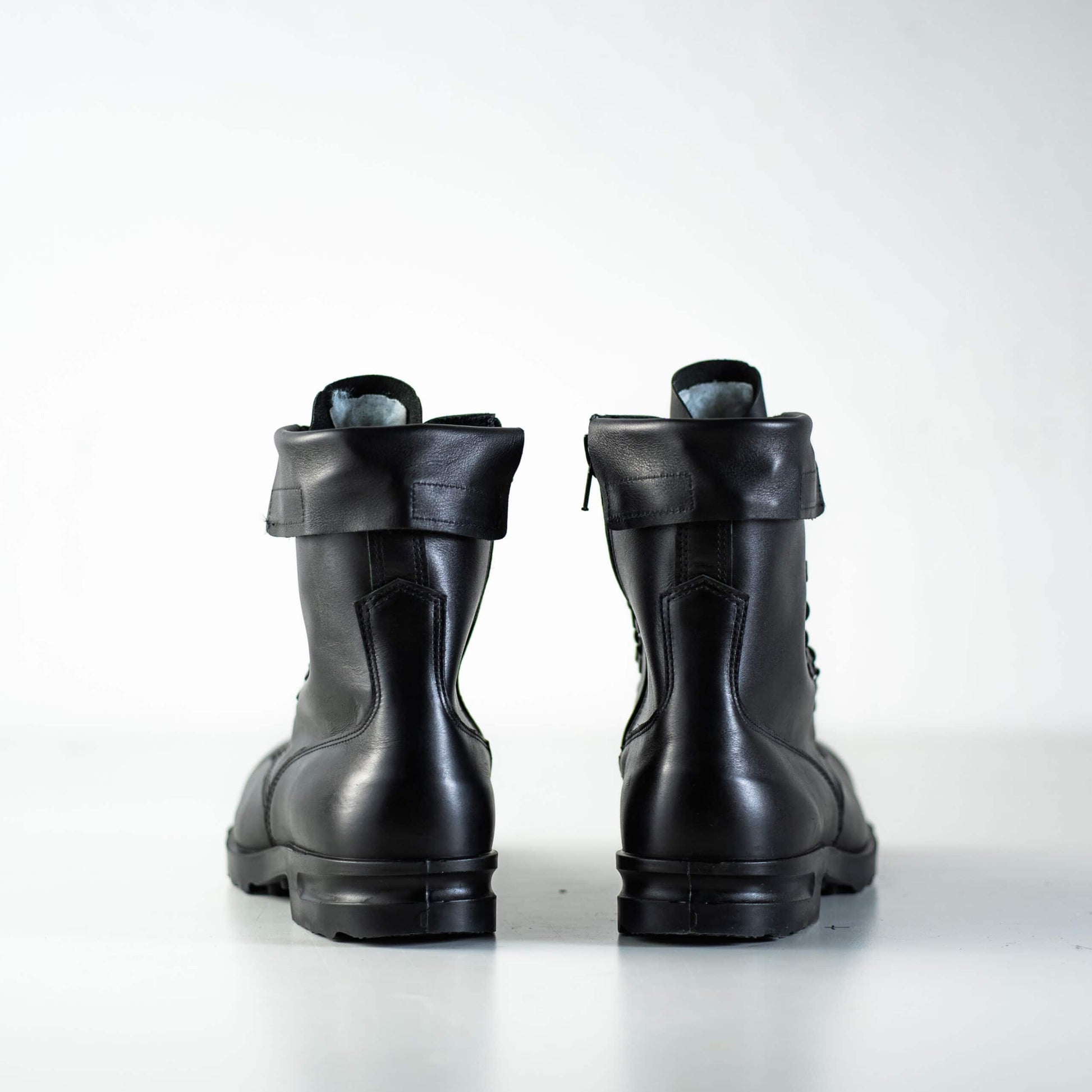 Samelin Pilots/Hawk Black Zipper Ankle Boots with Sturdy Design for Outdoor Adventures
